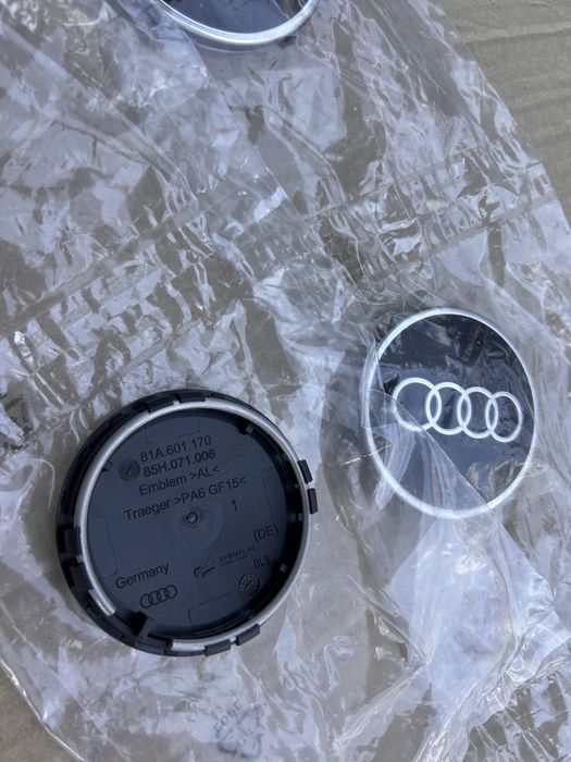Декоративний ковпачок на диски Audi , 81A601170
