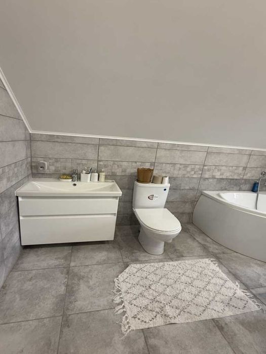 Продам сучасний двоповерховий будинок 180кв.м. з усіма комунікаціями