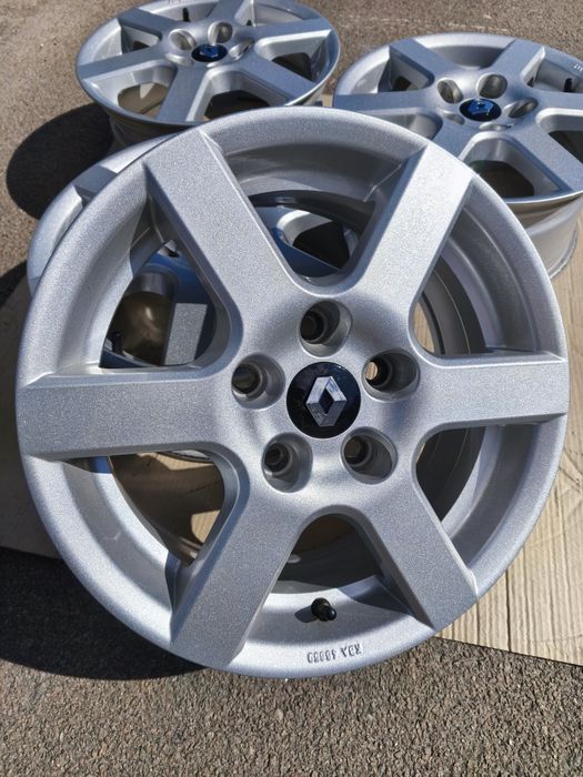 Диски Renault Megane Scenic Zoe Kangoo Nissan Leaf NV200 Tino KIA Soul Ceed Cerato K3 Venga Hyundai Elantra i30 iX20 Sonata Venue Suzuki R15(5*114,3)