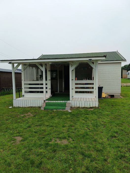 Działka z domkiem  letniskowym nad zalewem w Imielinie