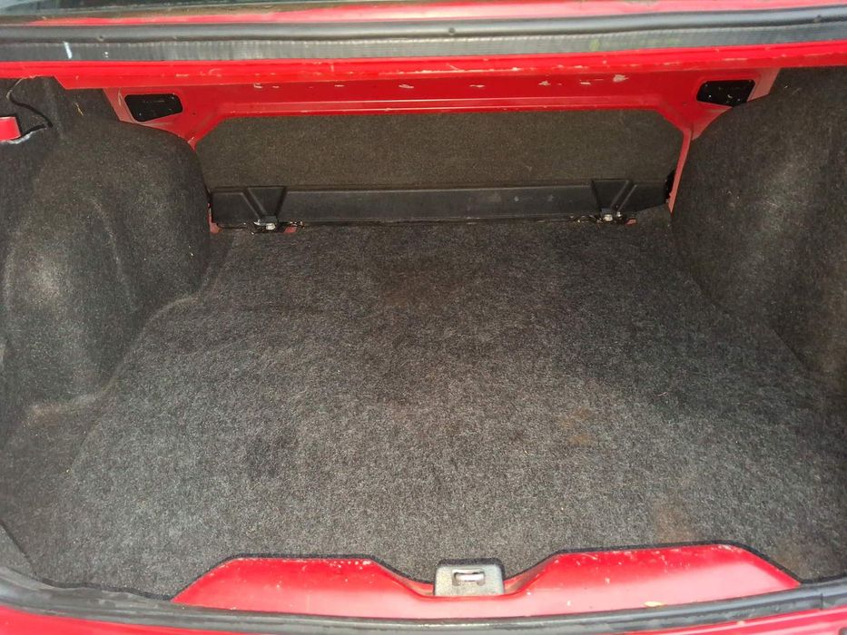 Автомобіль RENAULT Thalia