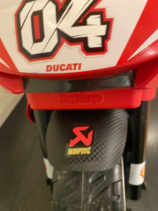 Детский мотоцикл с электро- приводом Peg- Perego mini ducati .Италия