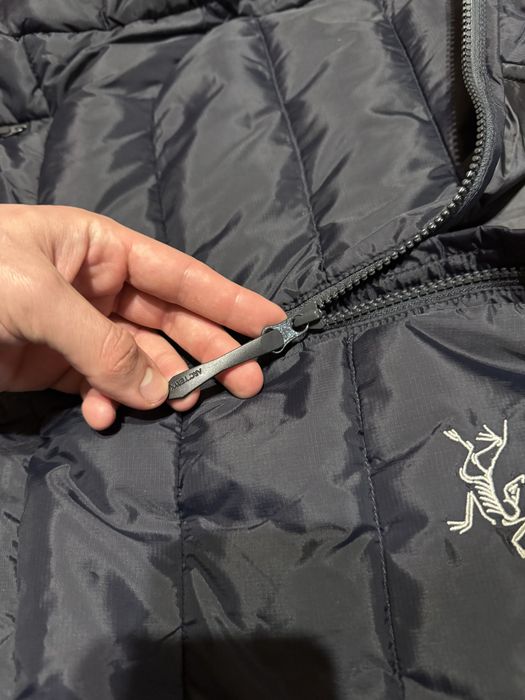 Продам микропуховик Arcteryx Thorium