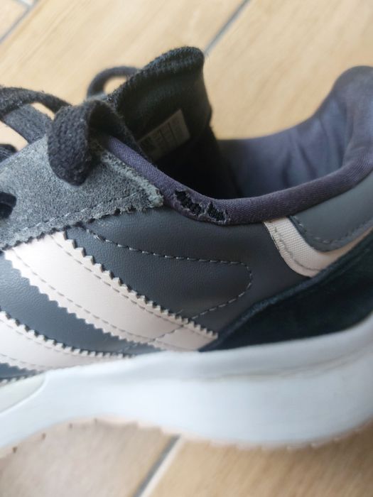 Adidas 39 .5 Snekarsy Jesień Wyprzedaż