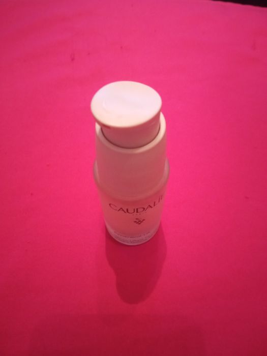 Serum Efeito Lefting Caudalie Novo