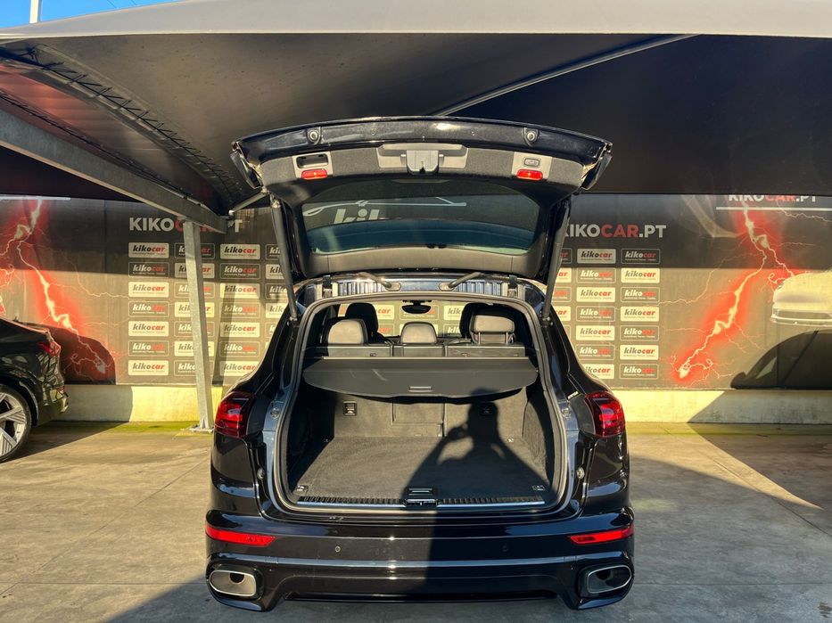 Porsche Cayenne Standard
