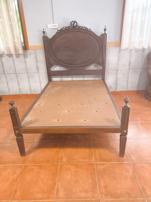 Cama casal D.Maria
