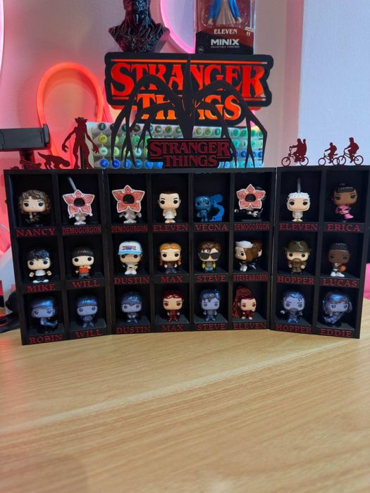 Підставка для фігурок Stranger Things Дивні дива Kinder joy