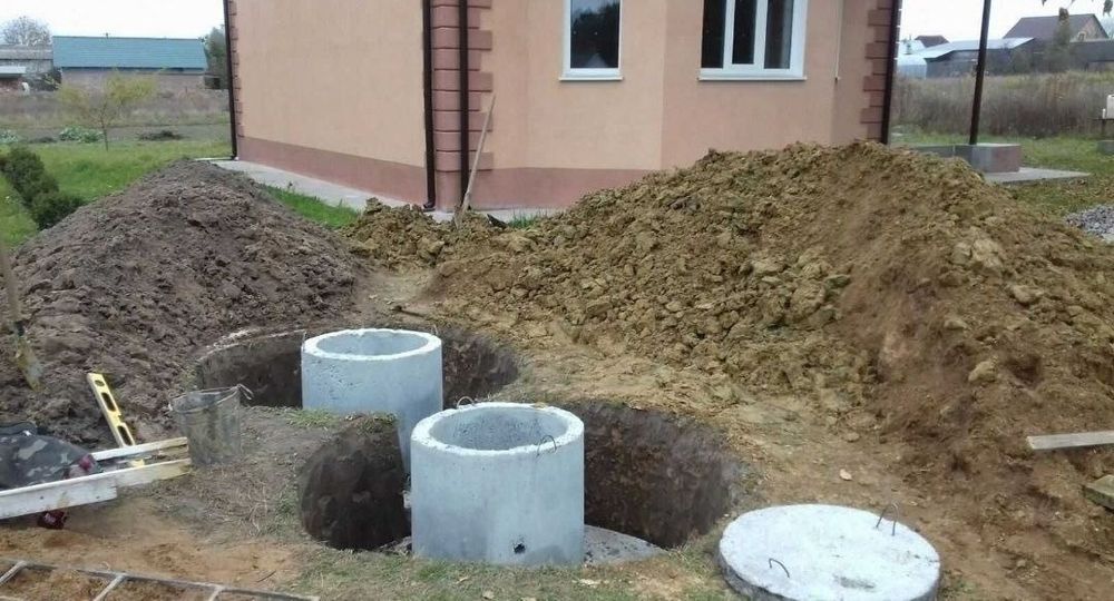 Копка та підключення вигрібної ями, каналізації і септика. ТГУ1100