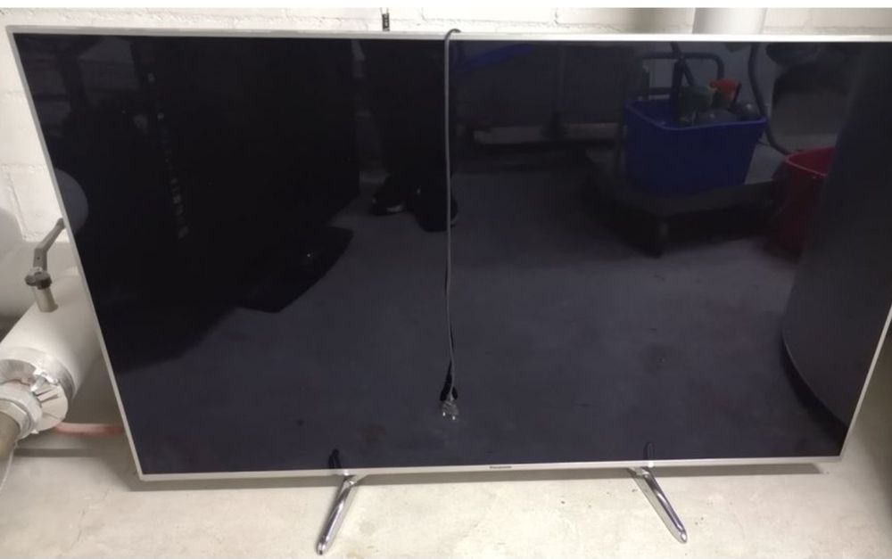 58  Panasonic Smart TV 4K