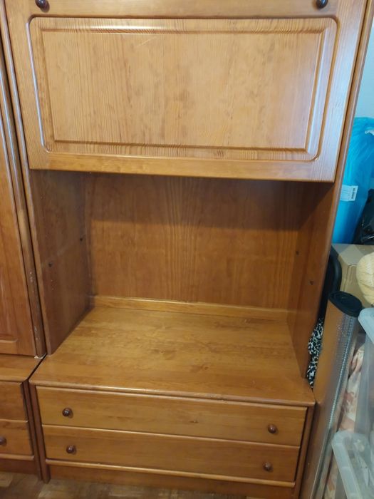 Móvel de Madeira maciça