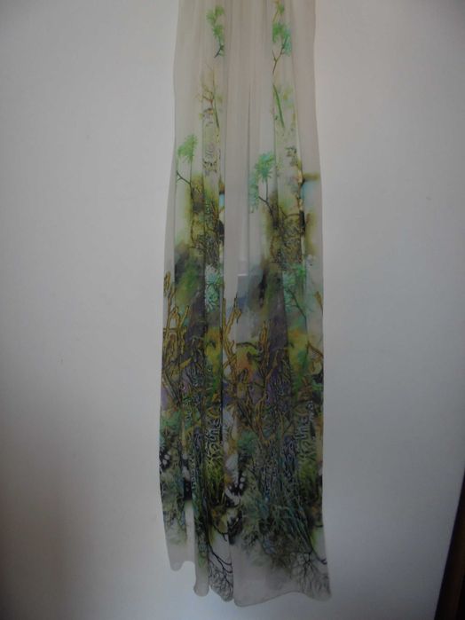 vestido de senhora muito fresco e muito bonito