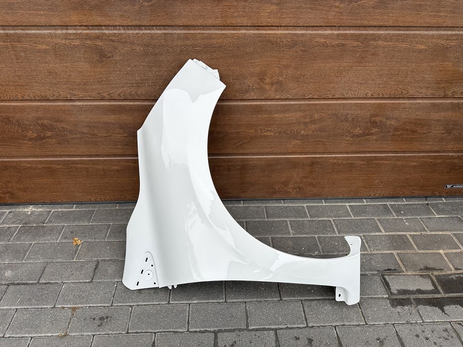 Renault Clio IV błotnik przedni Prawy Lewy DV369