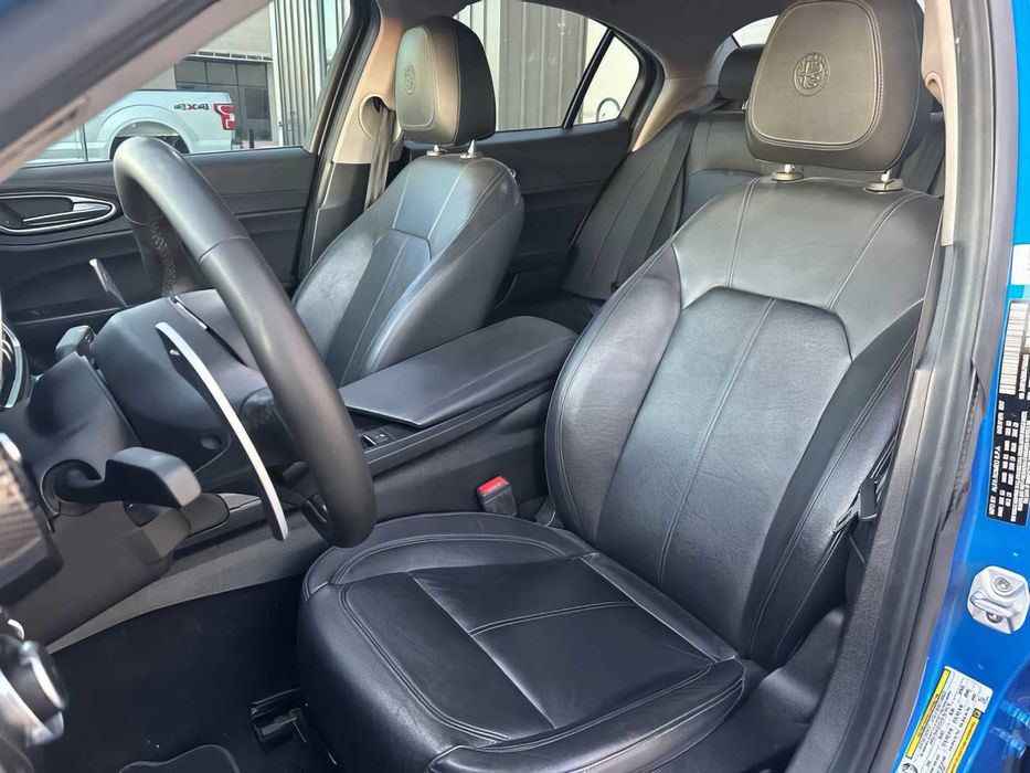 Alfa Romeo Giulia      2018