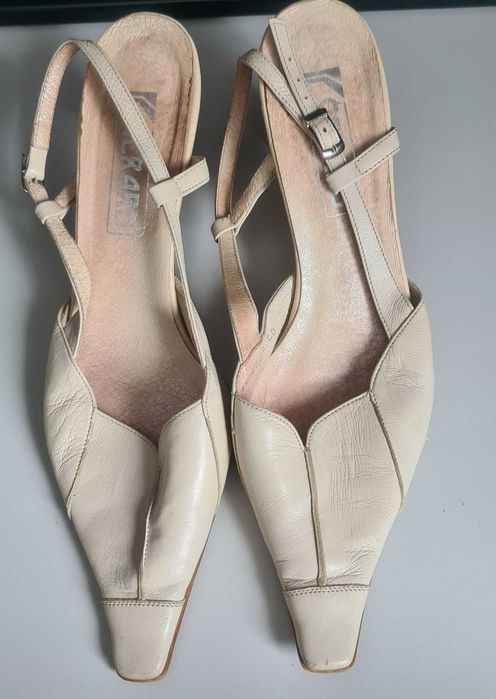 Skórzane buty z odkryta piętą z czubem roz 39