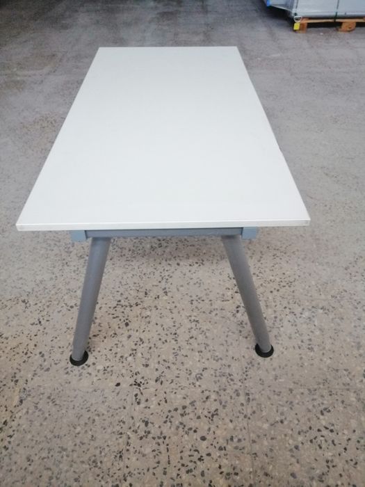 Mesa para estudio de manicure