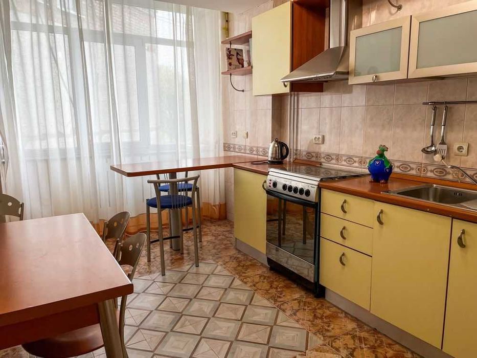 Продам большую 3комн на Чернышевского 1а Центр Нагорка Гагарина