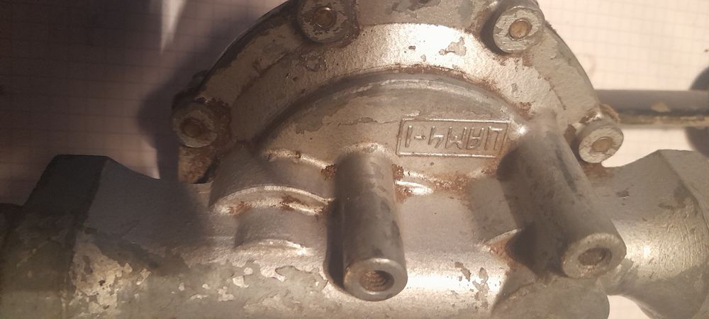 Продам  насос підкачки палива