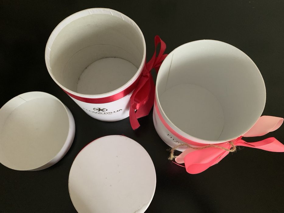 Коробки круглые  для цветов