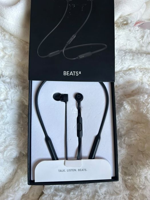 Wireless beats headphones