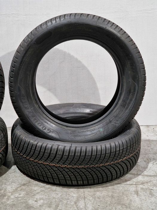 [Como Novos] 4 Pneus 215/60R17 GOODYEAR