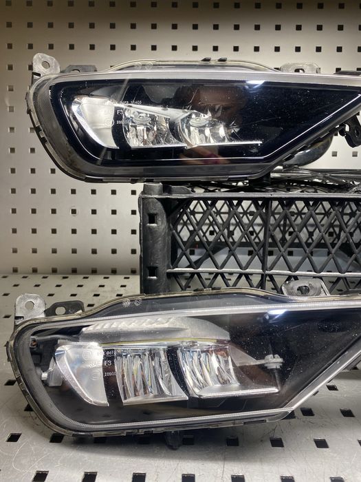 Фара протитуманна, ліва VOLVO S60 S90  V90  XC60 XC90 II