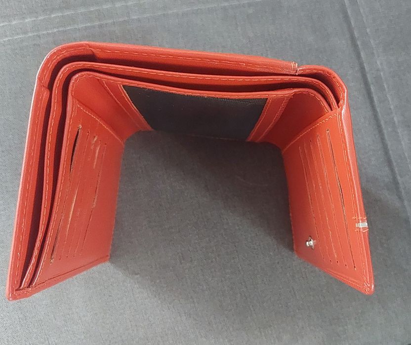 Portfel damski skórzany Revio nowy