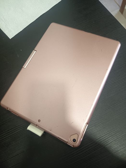 iPad Air 3 (A2152) 64GB Rosa — Excelente Estado + Capa Teclado