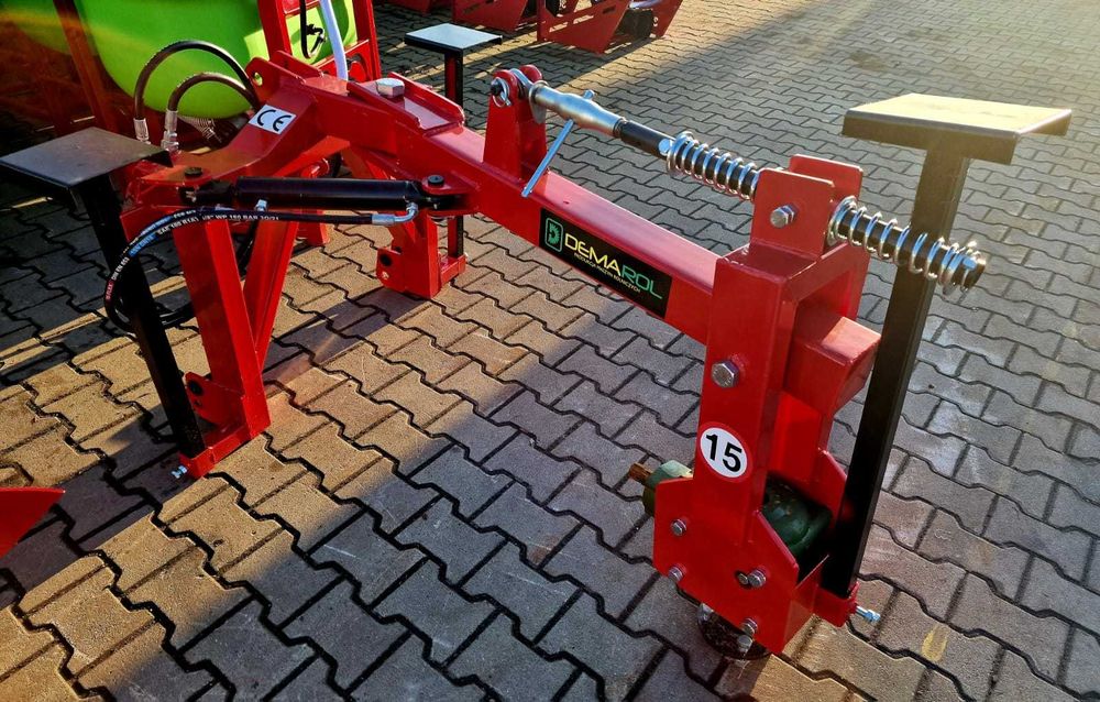 Świder ziemny z przesuwem hydraulicznym