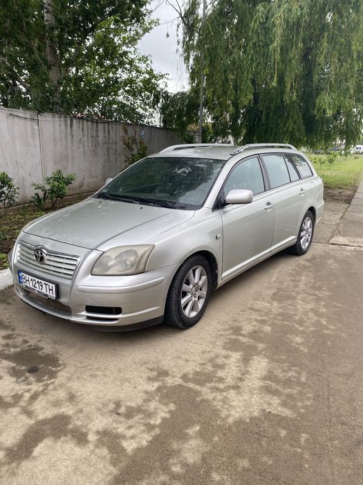 Toyota  Avensis 2003