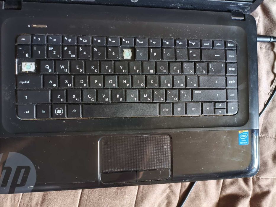 Продам ноутбук HP 2000