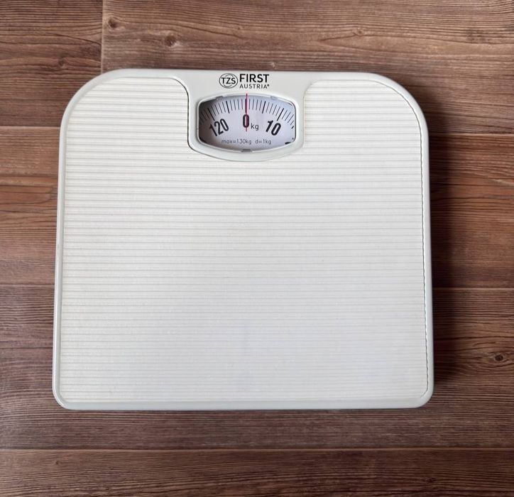 Ваги підлогові First Austria