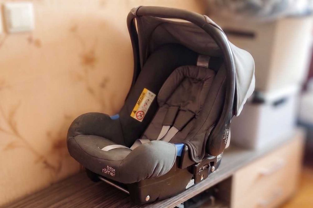 Автолюлька Britax-Romer