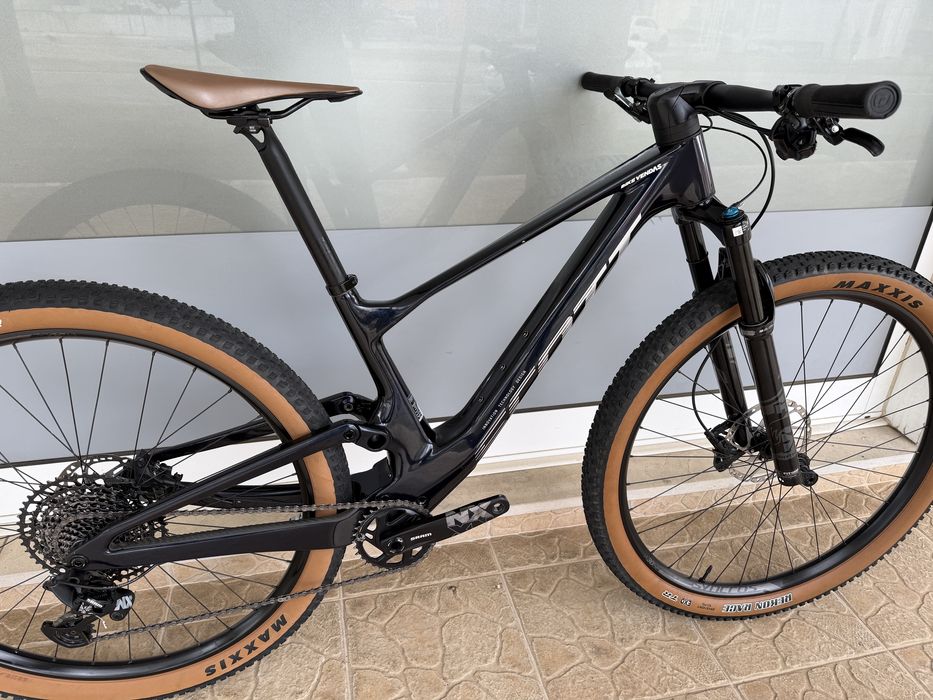 Bicicleta scott Suspensao total - carbono