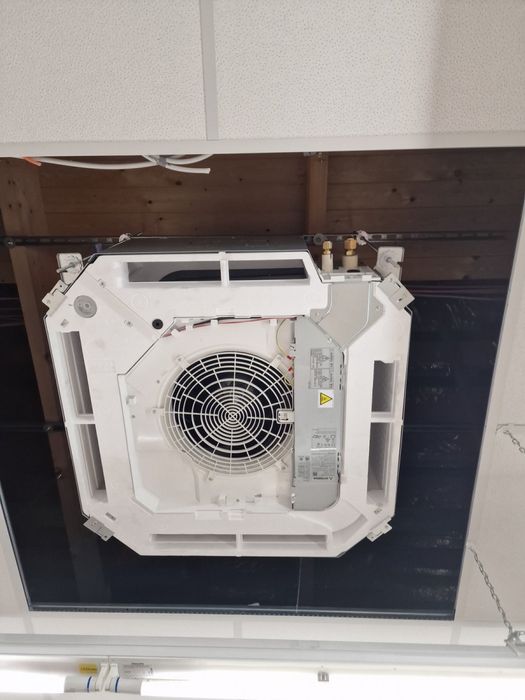 Монтаж  установка кондиционера ремонт чистка