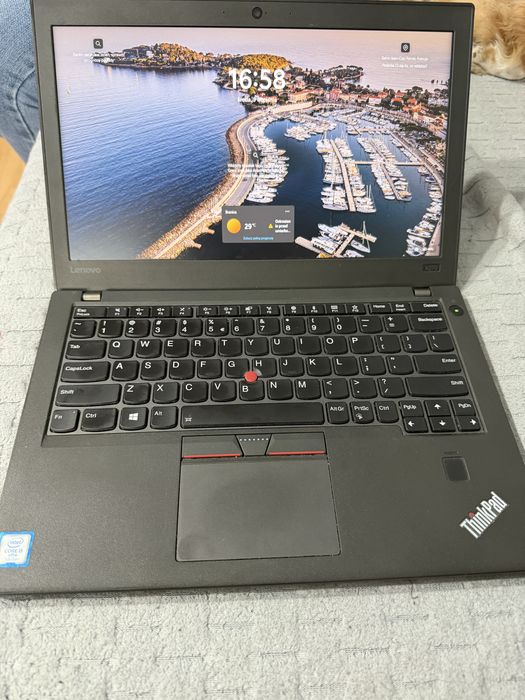 Lenovo ThinkPad X270 i5-7300U / 8GB RAM / SSD / Windows 11