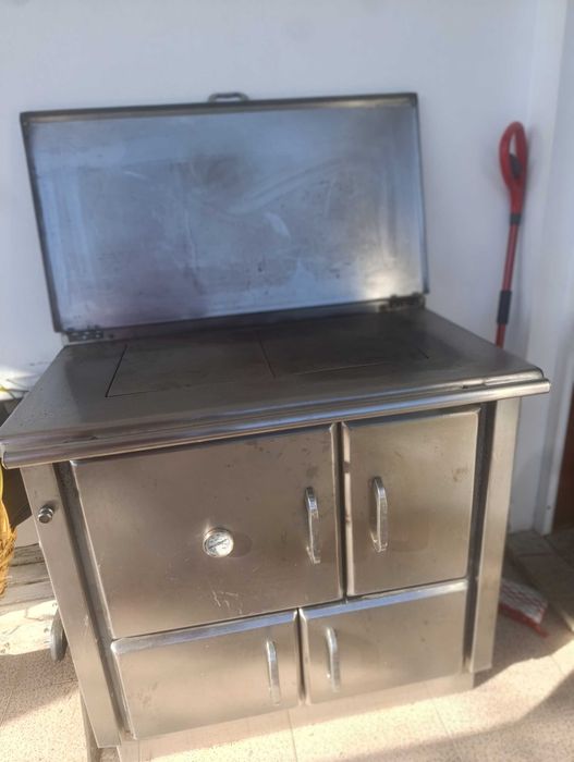 Fogão de lenha em muito bom estado