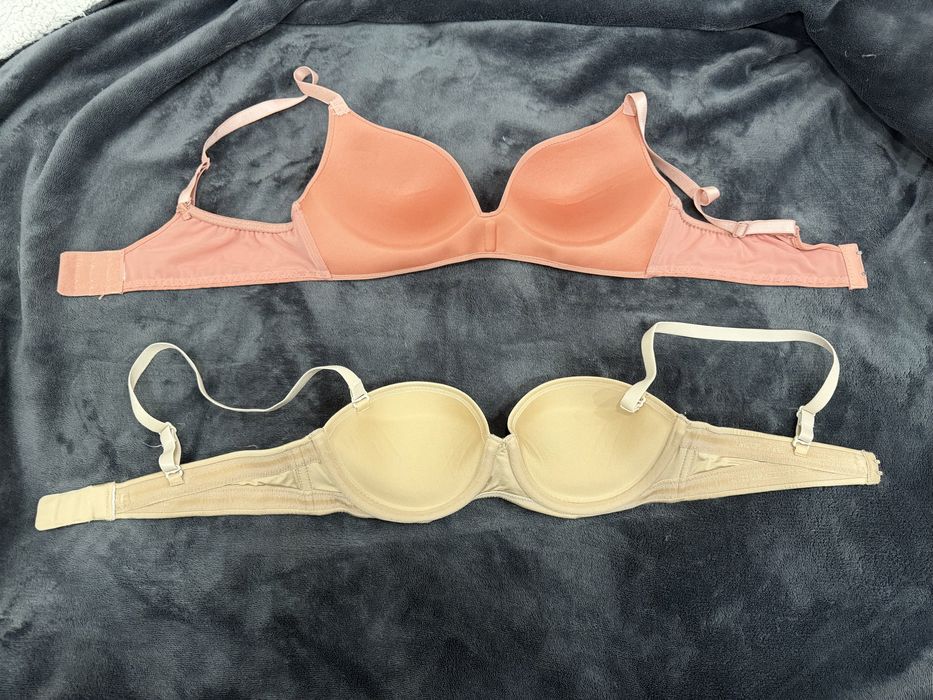 Бюстгальтери бандо та без кісточок calvin klein