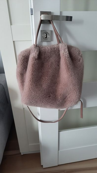 Zimowa różowa torebka Reserved