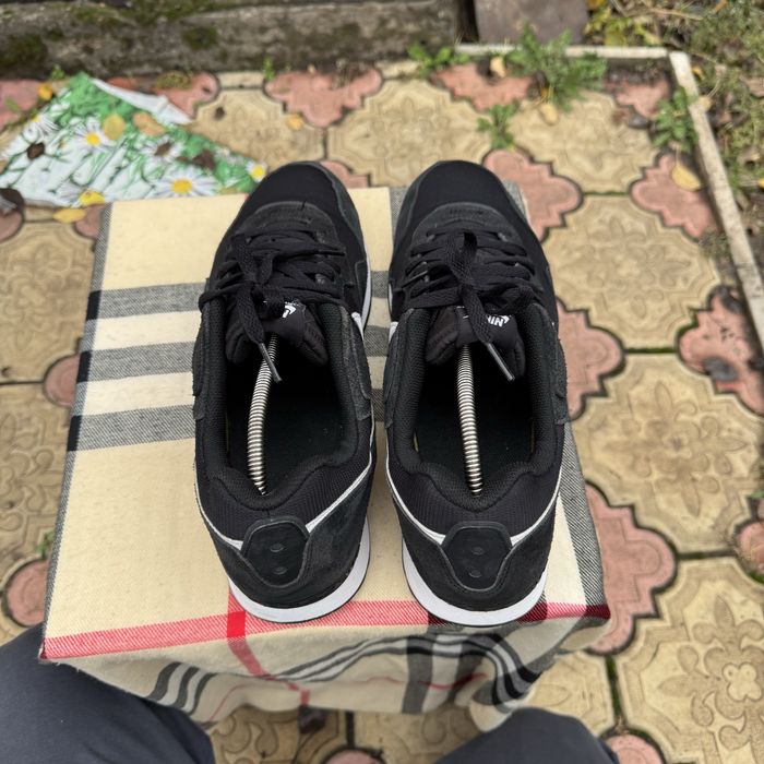 Кроссовки Nike Venture Runner Black, 47,5 размер, Оригинал, Кросівки