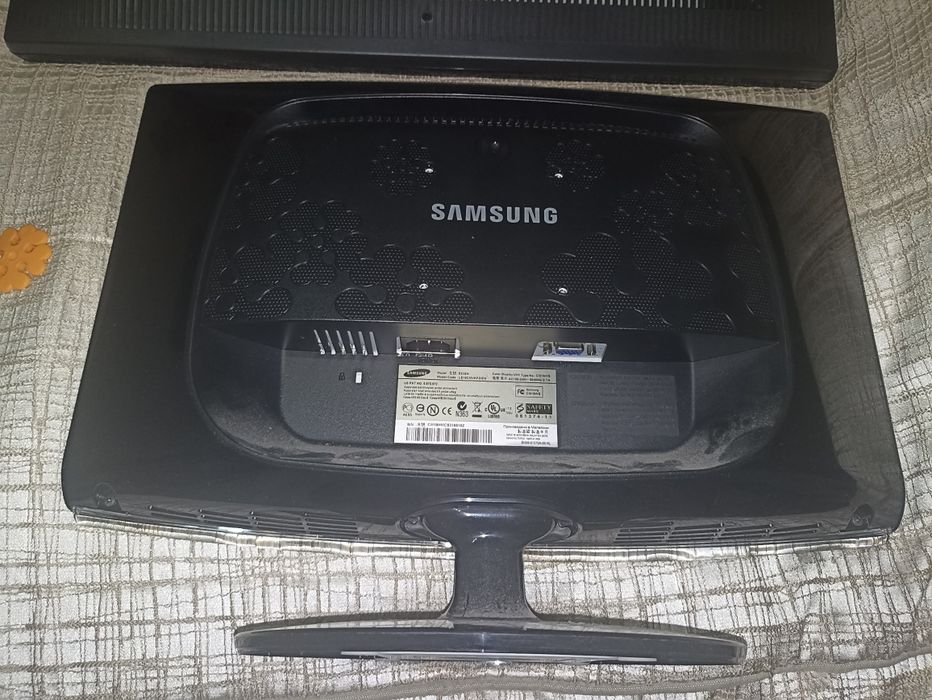 Monitor Samsung 19" VGA