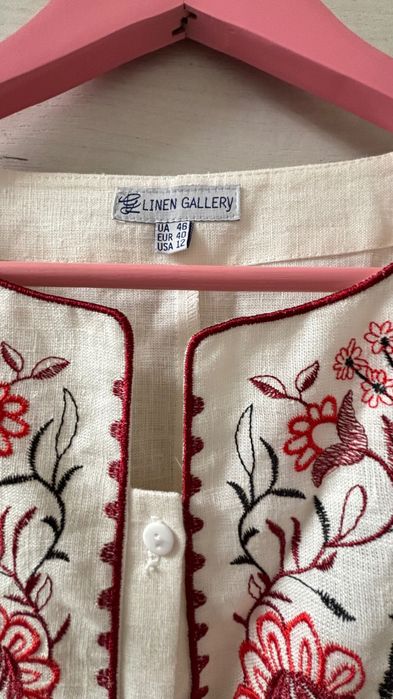 Продам жіночу вишиванку в гарному стані
