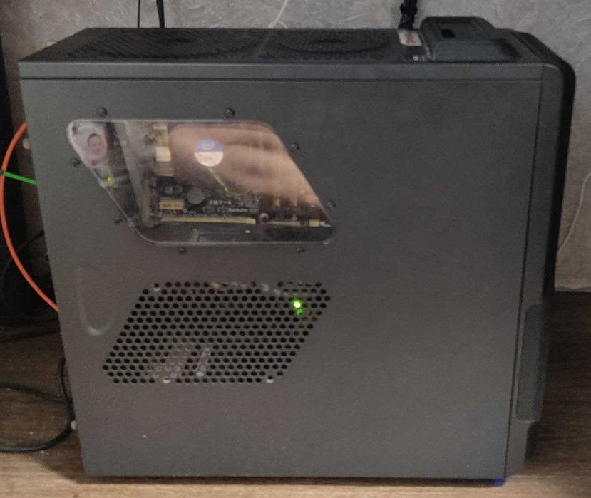 Компьютер + клавиатура в подарок (i7-4770k, SSD 120 Gb + HDD 4 Tb)