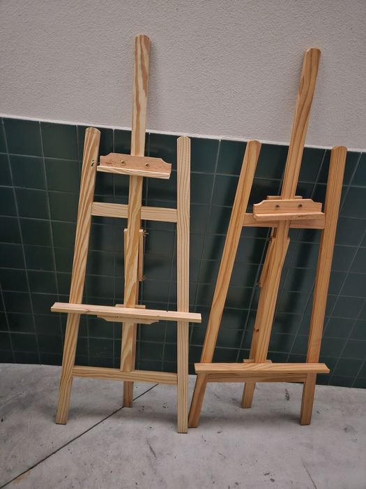 2 cavaletes de pintura para criança