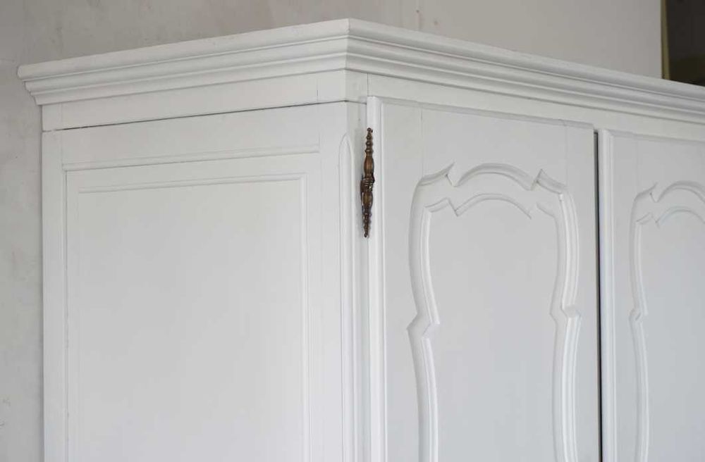 biała szafa ludwikowska ludwik antyki stara drewniana shabby chic