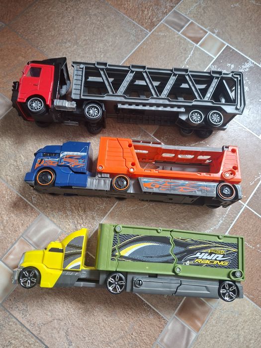 Hot wheels автовоз вантажівки руйнівники