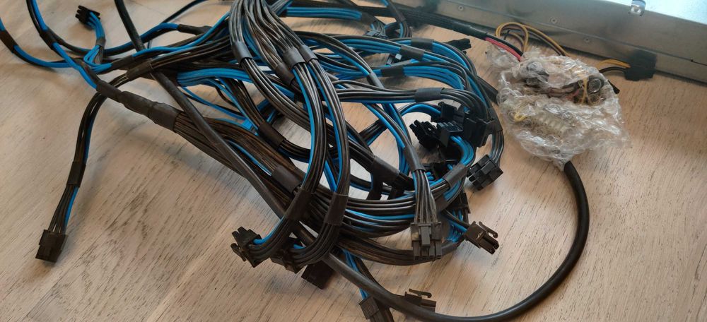 Серверный БП HP 2450 W 12 V 200 A HSTNS-PR19 на 8 карт