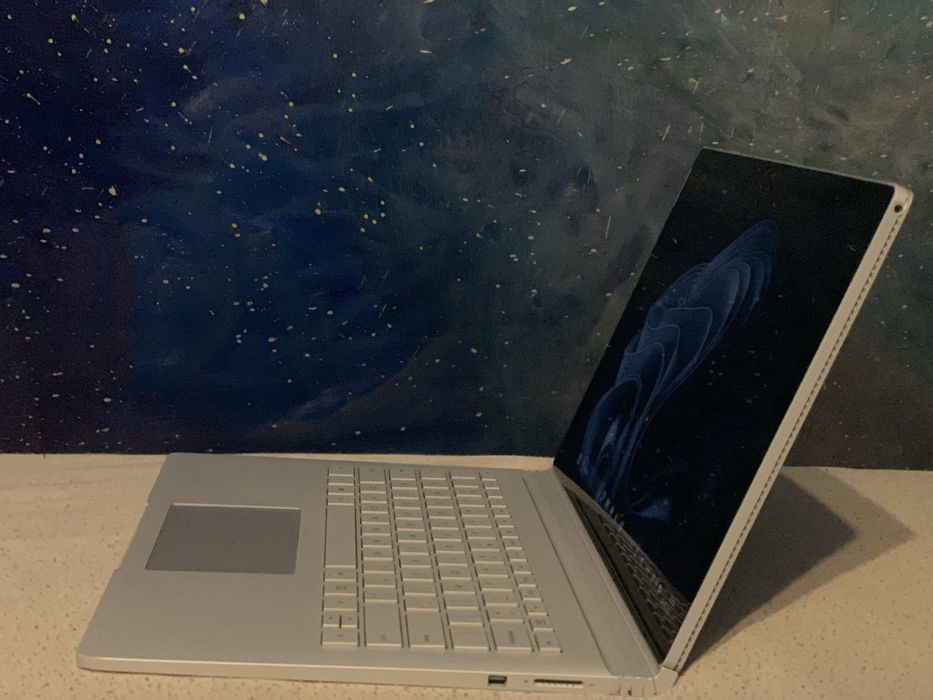 Microsoft surface book (i7/NVIDIA GeForce GPU)