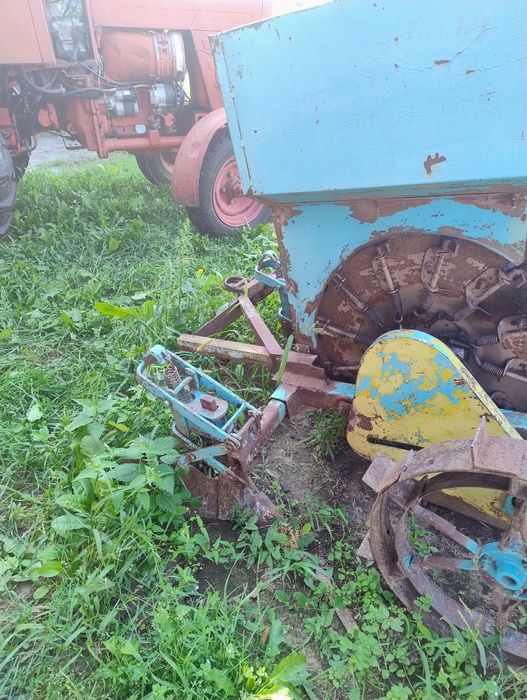 Саджалка чеська двохрядна. Є доставка