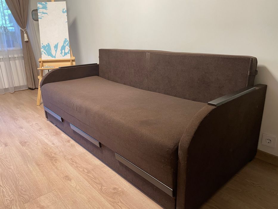 Продам диван б/у в гарному стані 5000